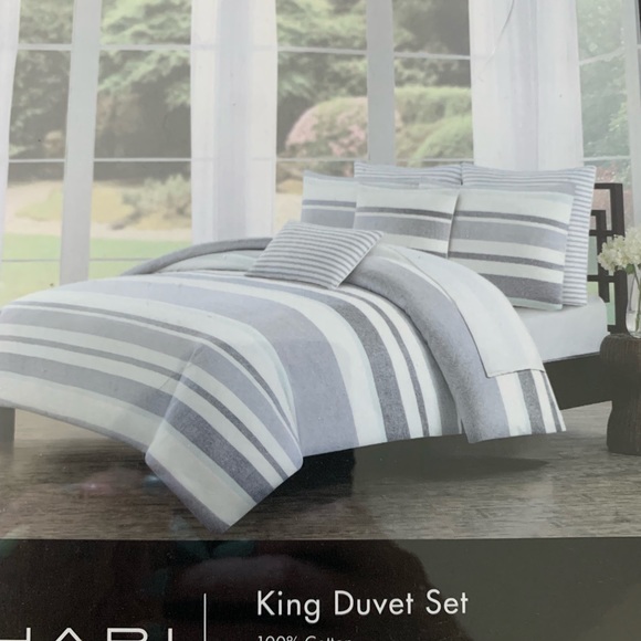 Tahari Bedding Brand New King Duvet Set Blue Heritage Poshmark